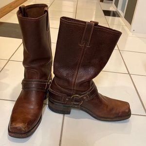 Beautiful Frye leather boots